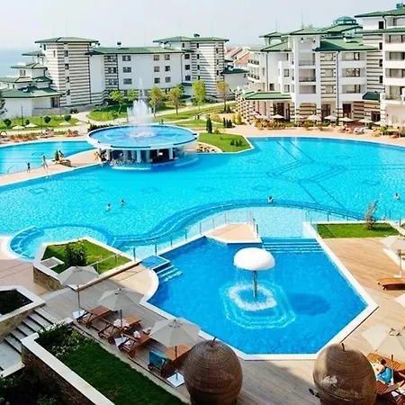 Emerald Welnes & Διαμέρισμα *