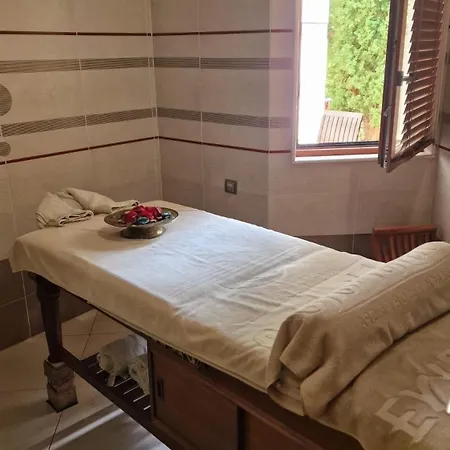 Emerald Welnes & Appartamento