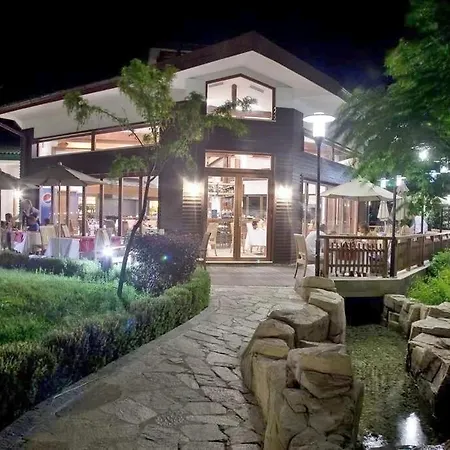 Emerald Welnes & * Ravda